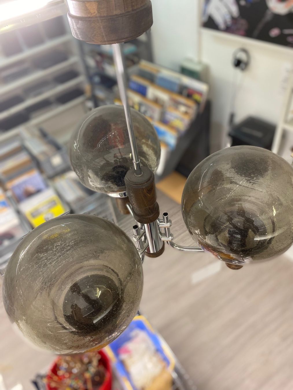 Lampadari & plafoniere: Retro Deckenlampe mit drei Rundleuchten – Usato da Schaffhausen venduto da Galleria13_Brocki_SH 4