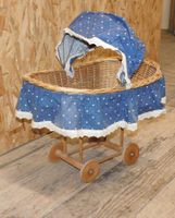 Puppen Weiden Holz Wagen Widlipuppenwagen   Puppen Wägeli