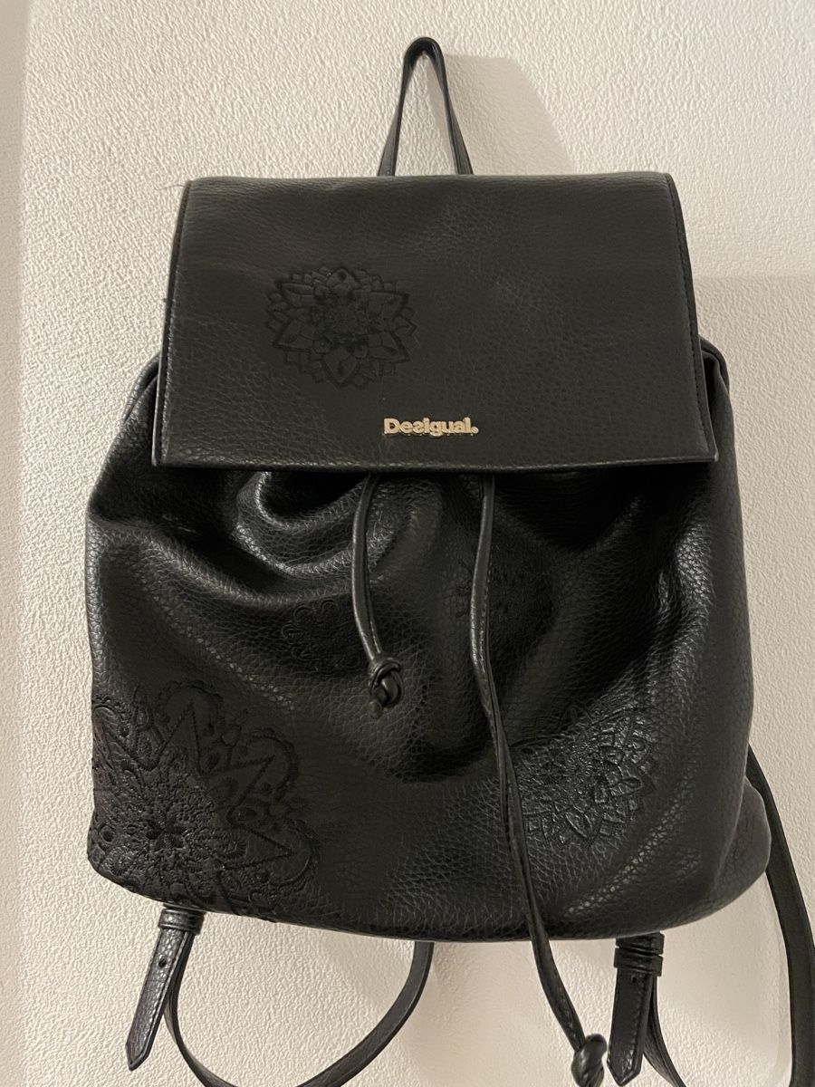 Desigual Zaini: Desigual Rucksack schwarz – Usato da Casaccia venduto da Abc0376