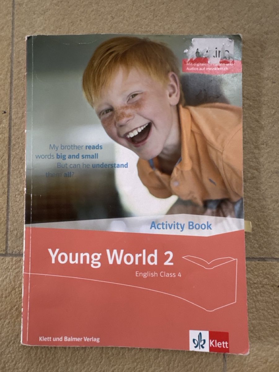 Libri: Young World 2 / English Class 4 / Activity Book – Usato da Pfaffhausen venduto da topitopi