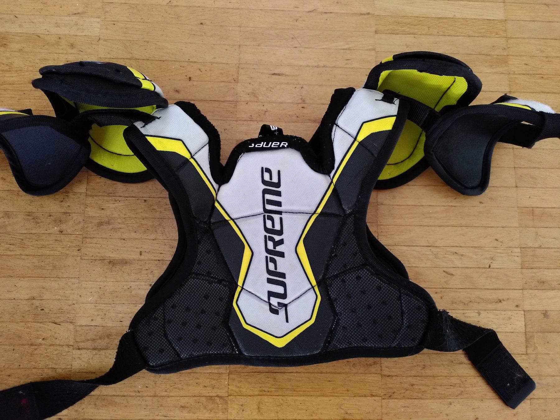 Bauer Protezioni & Imbottiture: Bauer Supreme Brustpanzer Youth S/P – Usato da Uster venduto da Truda 1