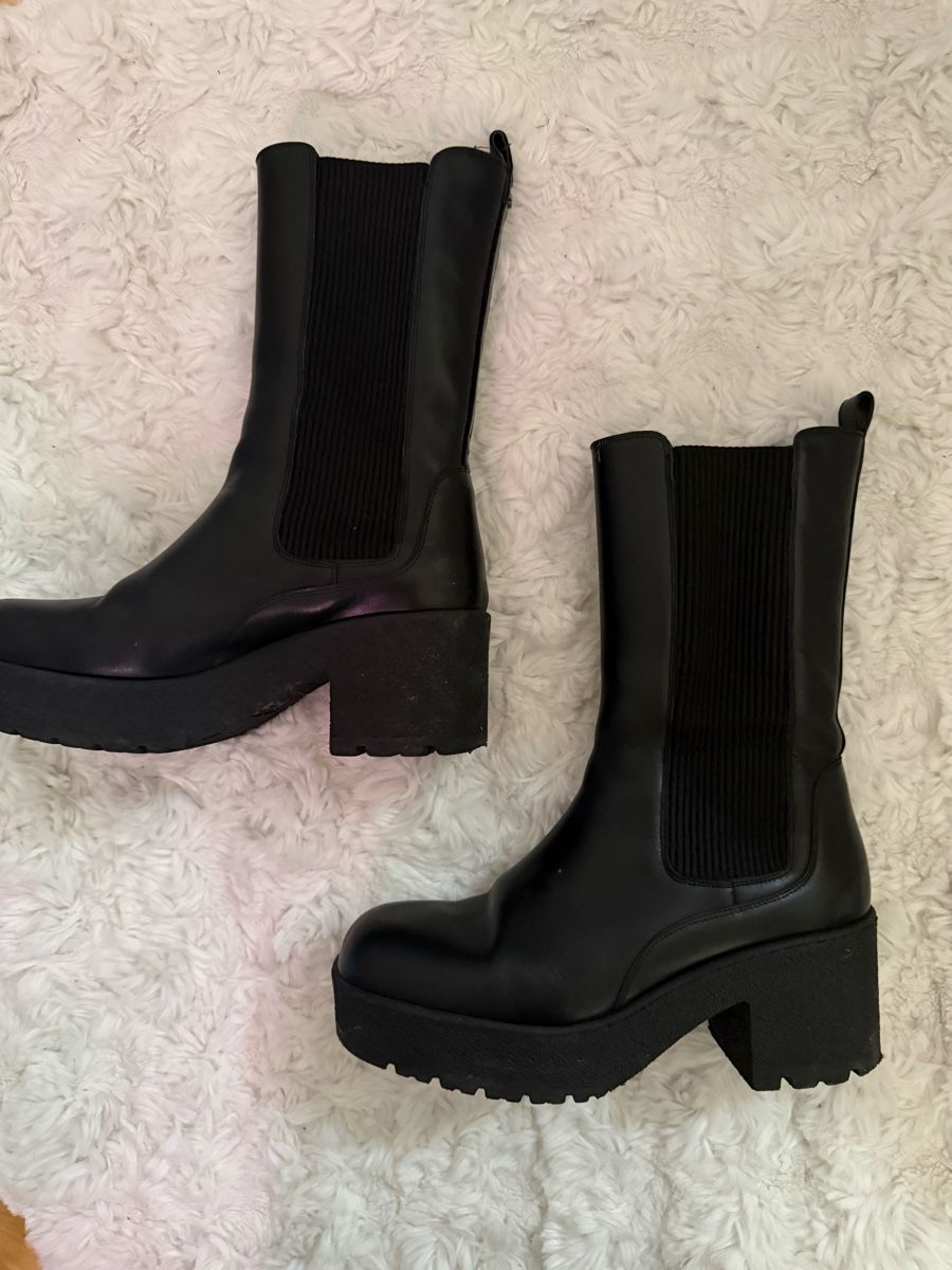 Max Mara Damenschuhe: Bottes Max Mara – Neu (gemäss Beschreibung) aus Neuchâtel von xiao_bei