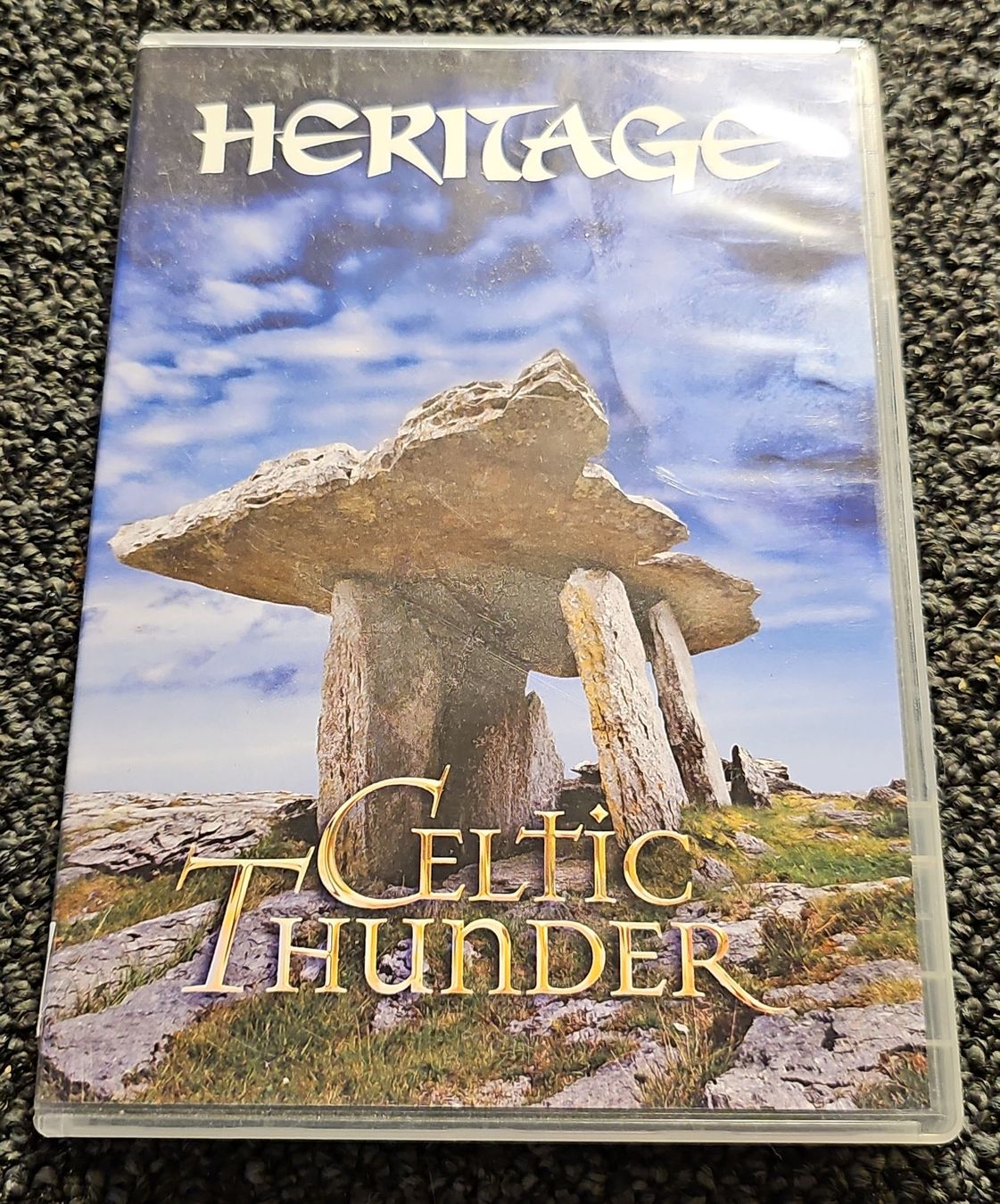 Tutti i DVDs: Celtic Thunder - Heritage (19632) – Usato da Ruswil venduto da jan_bxl5