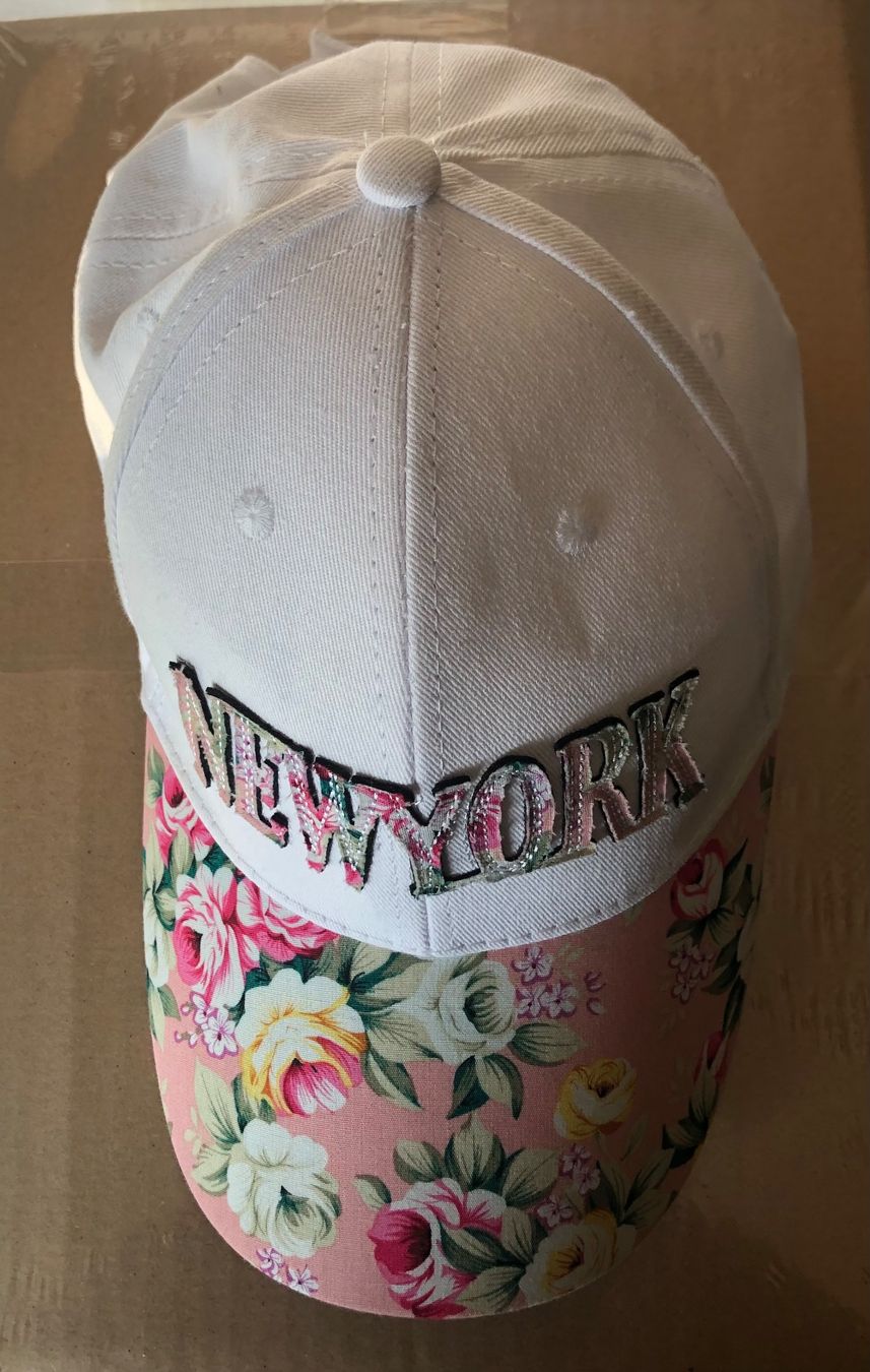 Sonstige Damenmode: Trendige Cap mit Blumenmuster, New York – Gebraucht aus Hochfelden von powerplay61