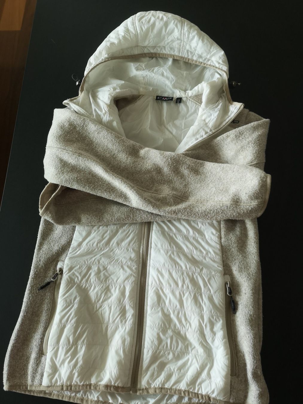 CMP Giacche: CMP Jacke Freizeitjacke Strickjacke Gr. M in Beige / Weiss – Usato da Suhr venduto da Funkenflug 2