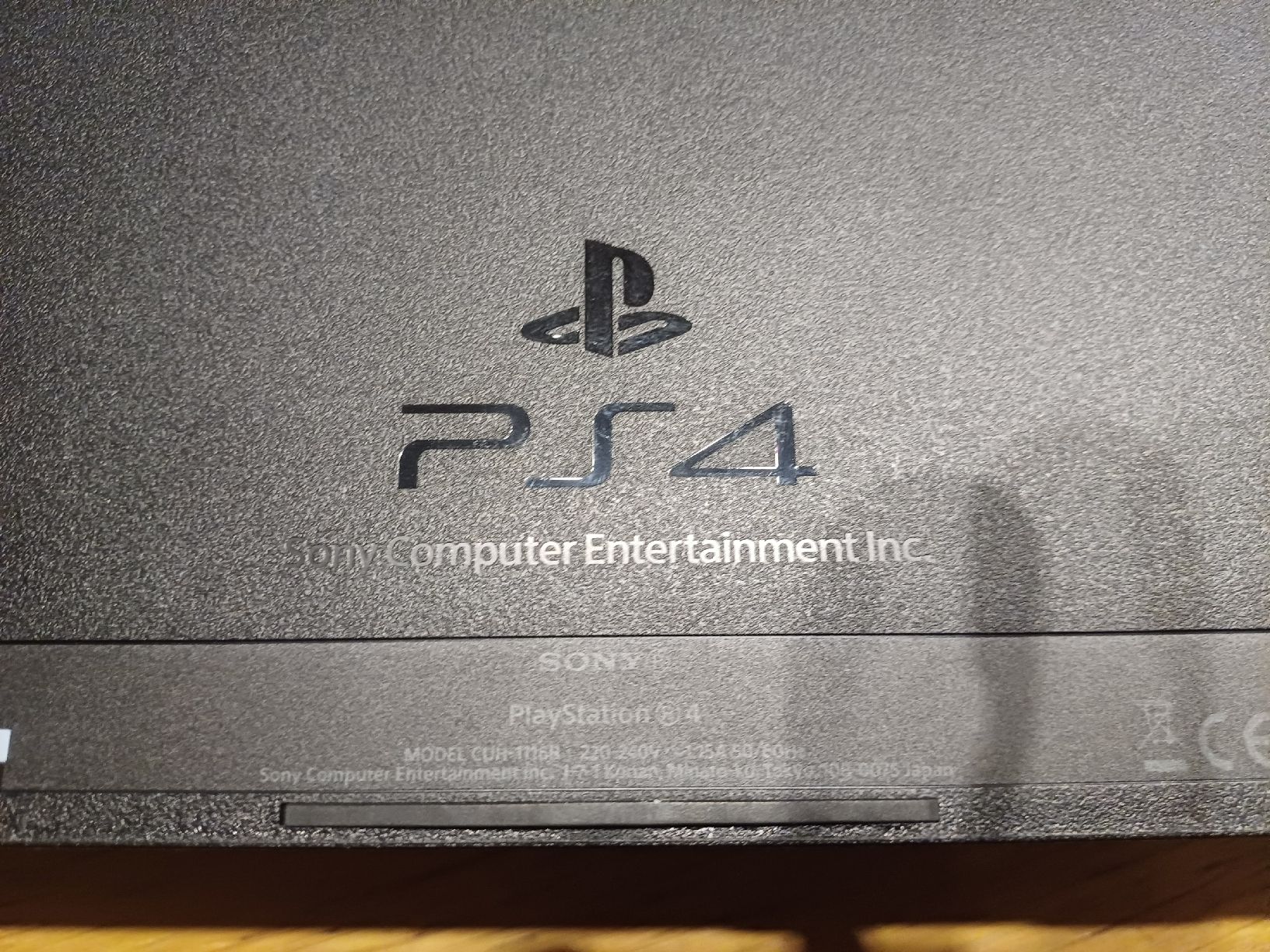 Sony Consoles: Playstation 4 – D'occasion à Einsiedeln par baumrinde44 2