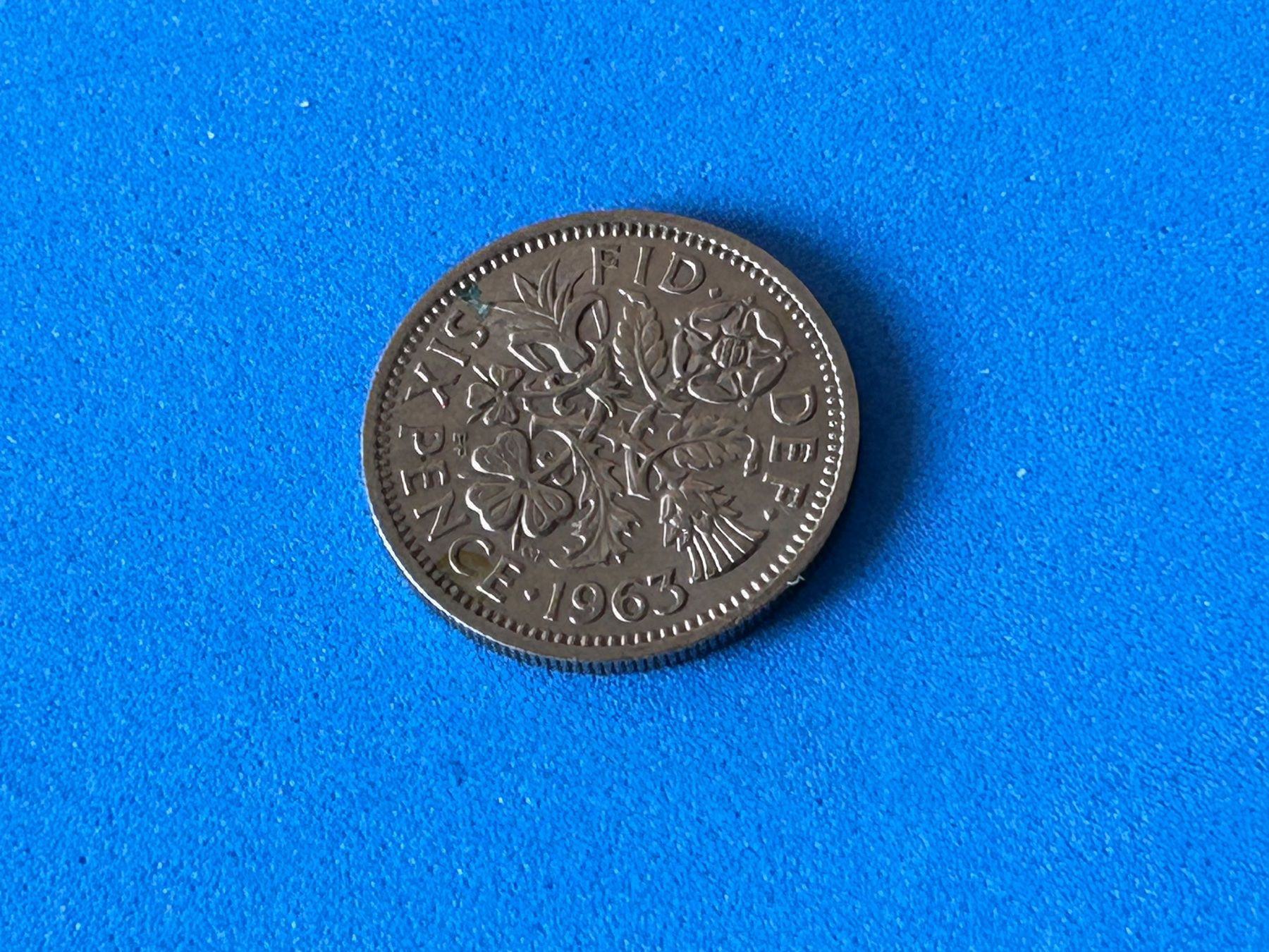 Tutti le monete: UK - 6 Pence 1963 – Usato da Corcelles NE venduto da AJKader 3