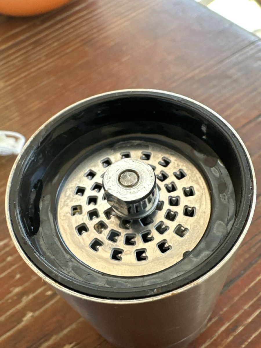 Elettrodomestici da cucina: Chilli Mühle AdHoc Edelstahl mit Deckel  – Usato da Berikon venduto da Rueegg4 3