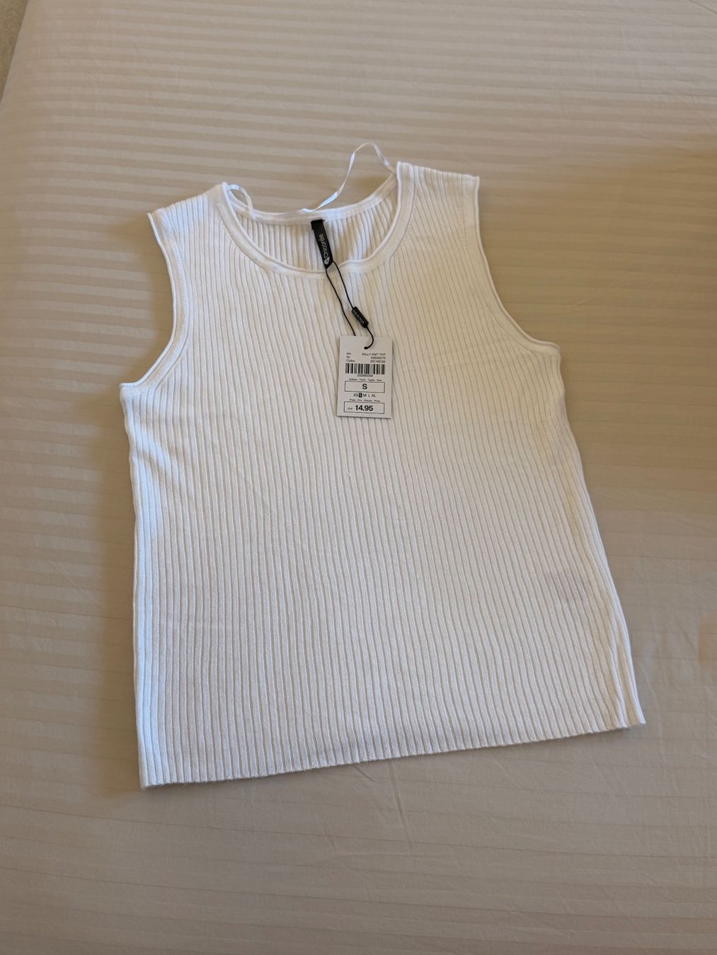 Top: Neu – Chicorée Basic Top (Größe S) – Nuovo e nell'imballaggio originale da Hüttikon venduto da fra_7mtn
