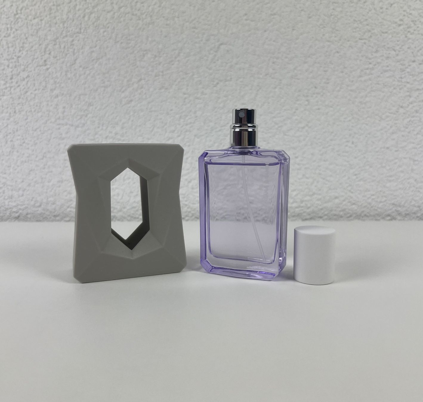 Profumi & Eau de Toilette: Ariana Grande & AQC Parfüm-Set – Usato da Stein am Rhein venduto da Moons_of_Saturn 2