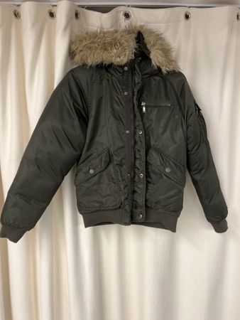 Urban Classics Winterjacke mit Kapuze, Khaki, Gr. M
