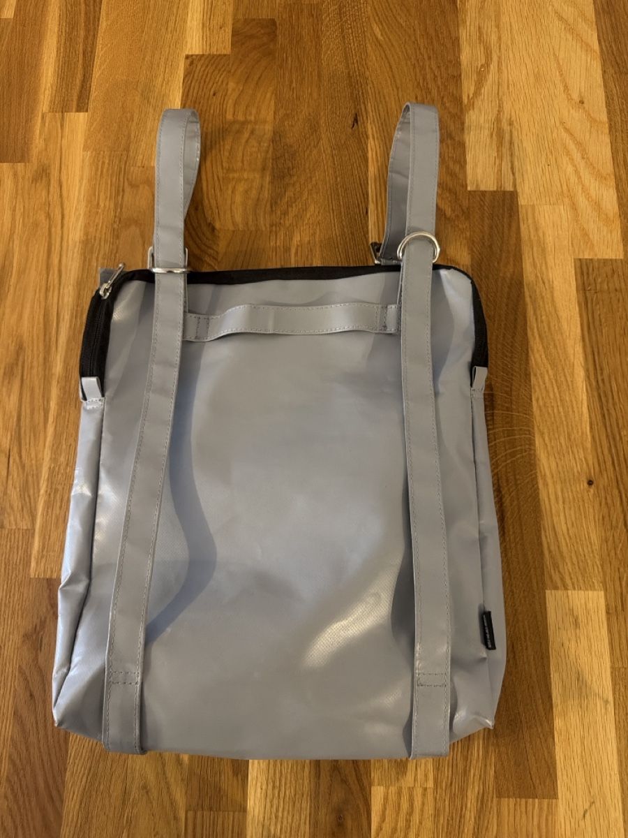 Borse: SAC IMPERMÉABLE VARGU  – Usato da Brügg BE venduto da traindenuit 1