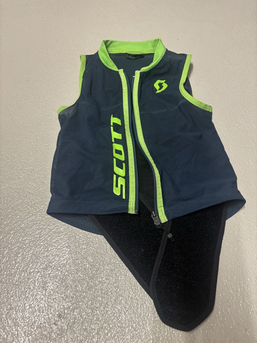 Scott Altro abbigliamento per bambino: Scott Skipanzer Kinder Grösse XS 124-140cm – Nuovo (secondo la descrizione) da Madetswil venduto da Janeeen009