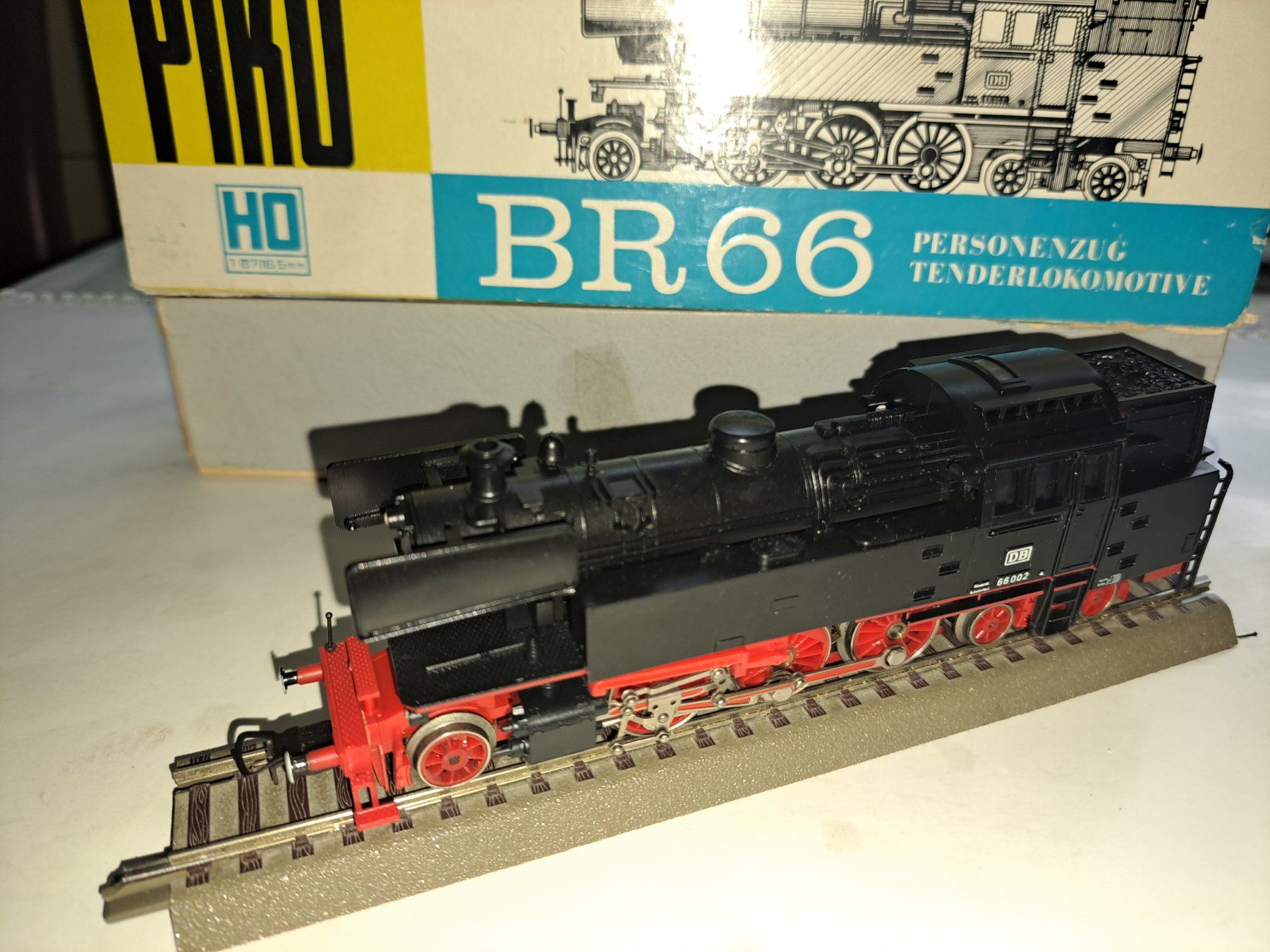 Piko Modellini di ferrovie: BR 66 von Piko – Usato da Schwanden GL venduto da roerich20 1