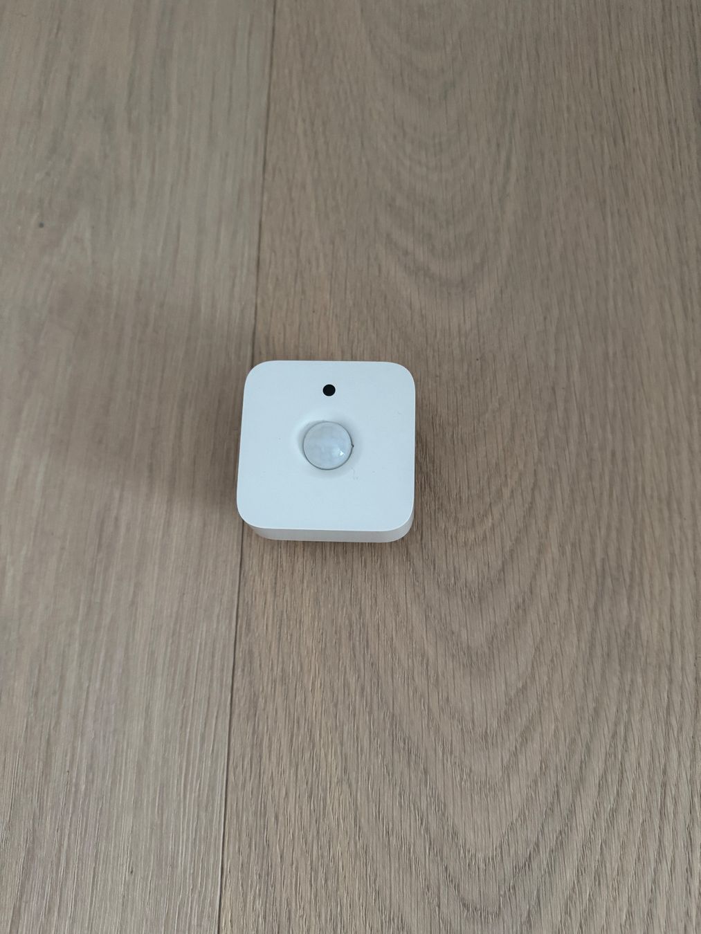 Philips Systèmes de contrôle: Philips Hue Bewegungssensor 5 m – D'occasion à Niederrohrdorf par 54Belaadpa43