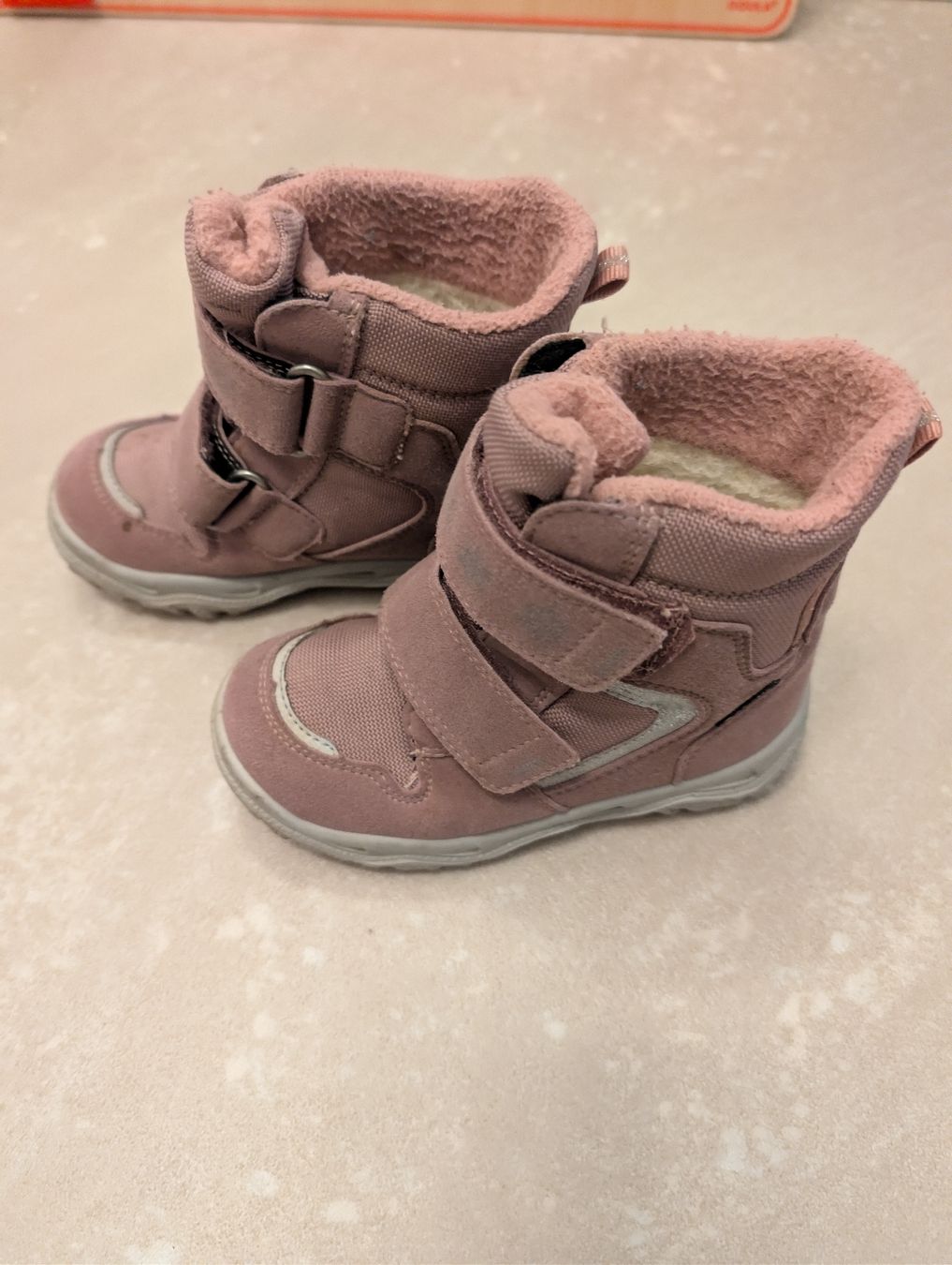 Superfit Scarpe per ragazze: Winterschuhe Superfit Grösse 24 – Usato da Basel venduto da Casamo 1