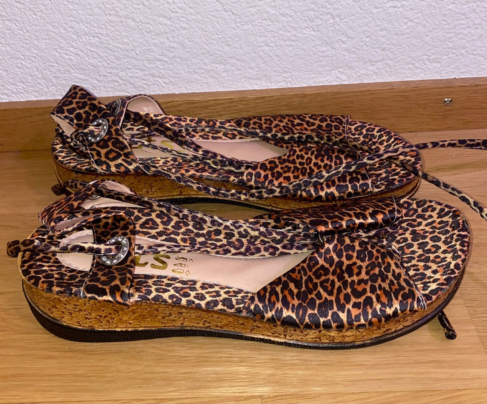 Scarpe da donna: Sandalen Gr. 39 – Nuovo (secondo la descrizione) da Herisau venduto da Seyashop1