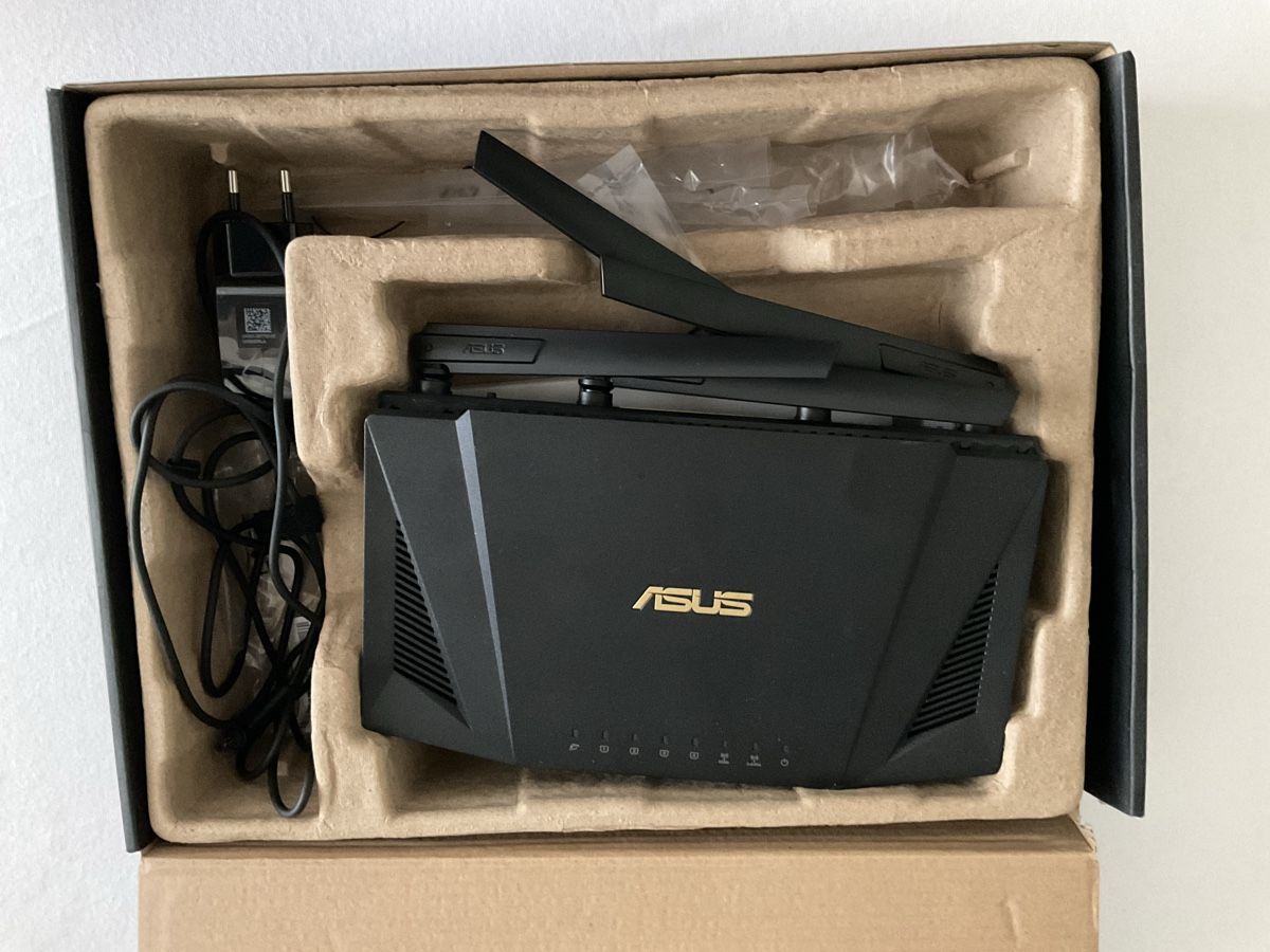 Asus Modems & Routeurs: ASUS AX3000 – D'occasion à Bellach par dj_29xt