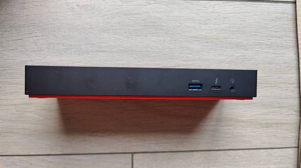 Docking station: Lenovo ThinkPad Thunderbolt 3 Dock Gen 2 135W – Usato da Brügg BE venduto da die_t68c