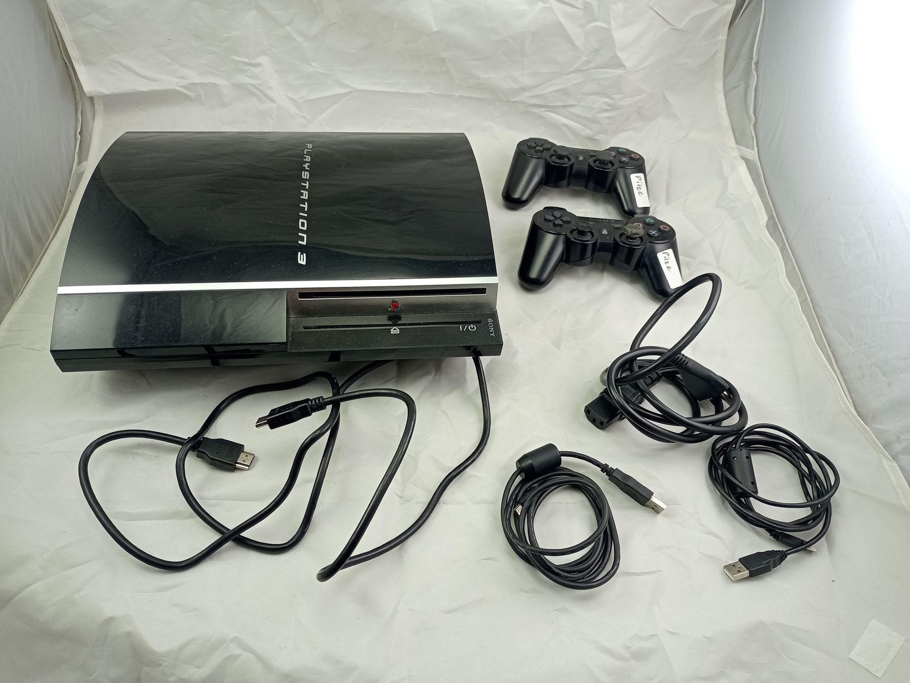 Console: Sony Playstation 3 Fat Konsole mit 2 – Usato da Buchs AG venduto da SellAndBuyX
