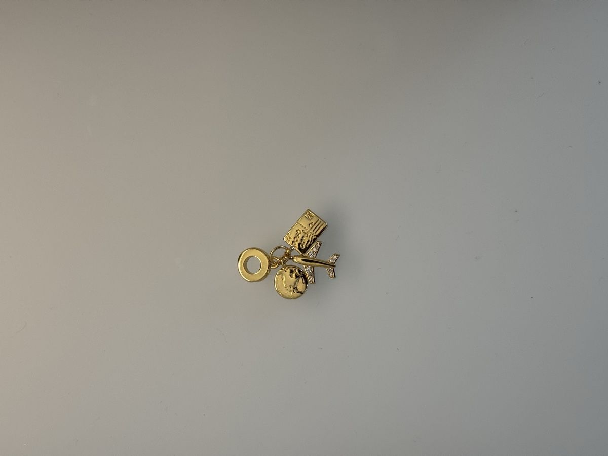 Rimorchi: Charm – Usato da Tagelswangen venduto da Isa036