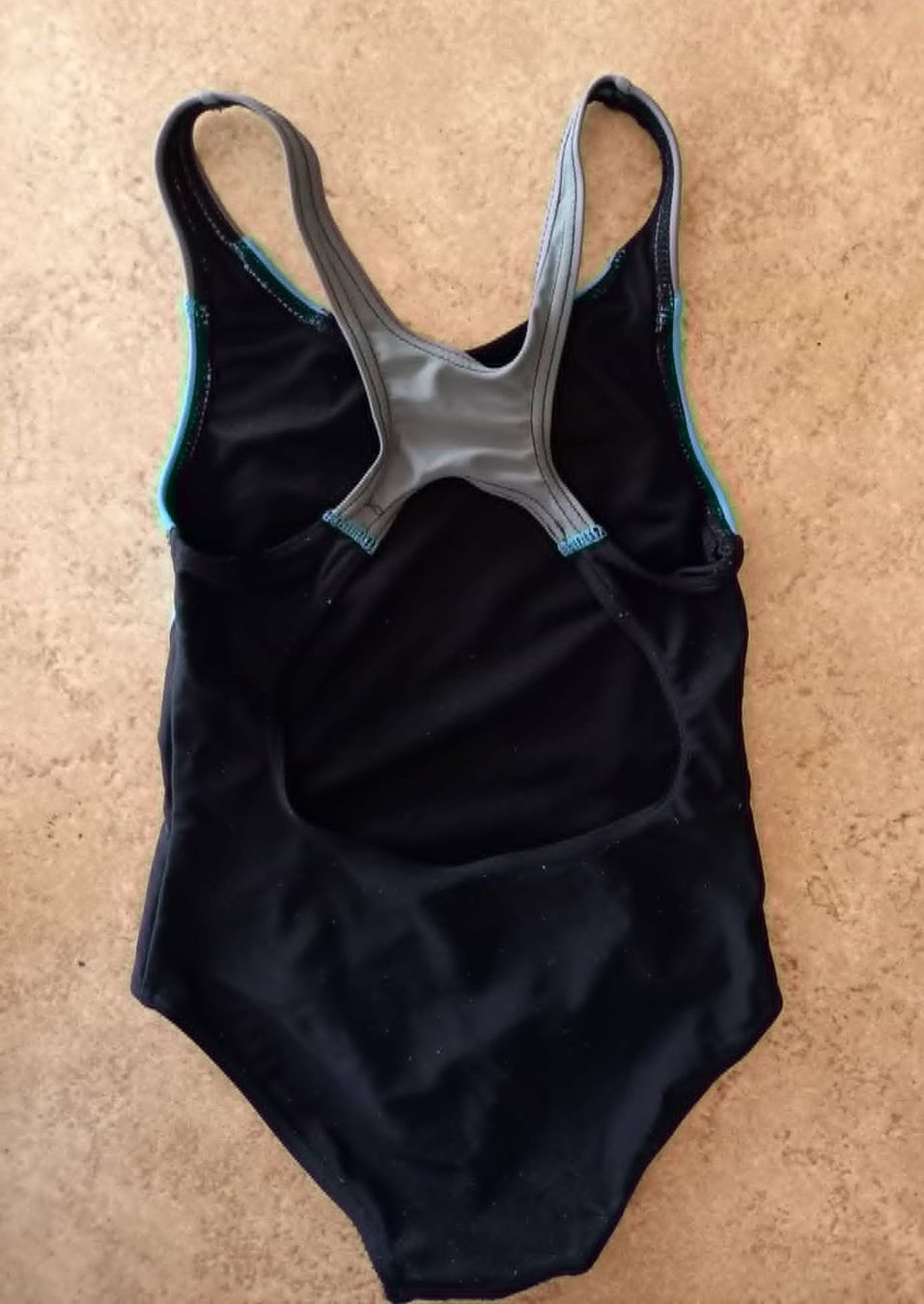 Costumi da bagno & Bikini: Mädchen Badeanzug/ Badekleid Gr. 128 – Usato da Möhlin venduto da Simba4871 1