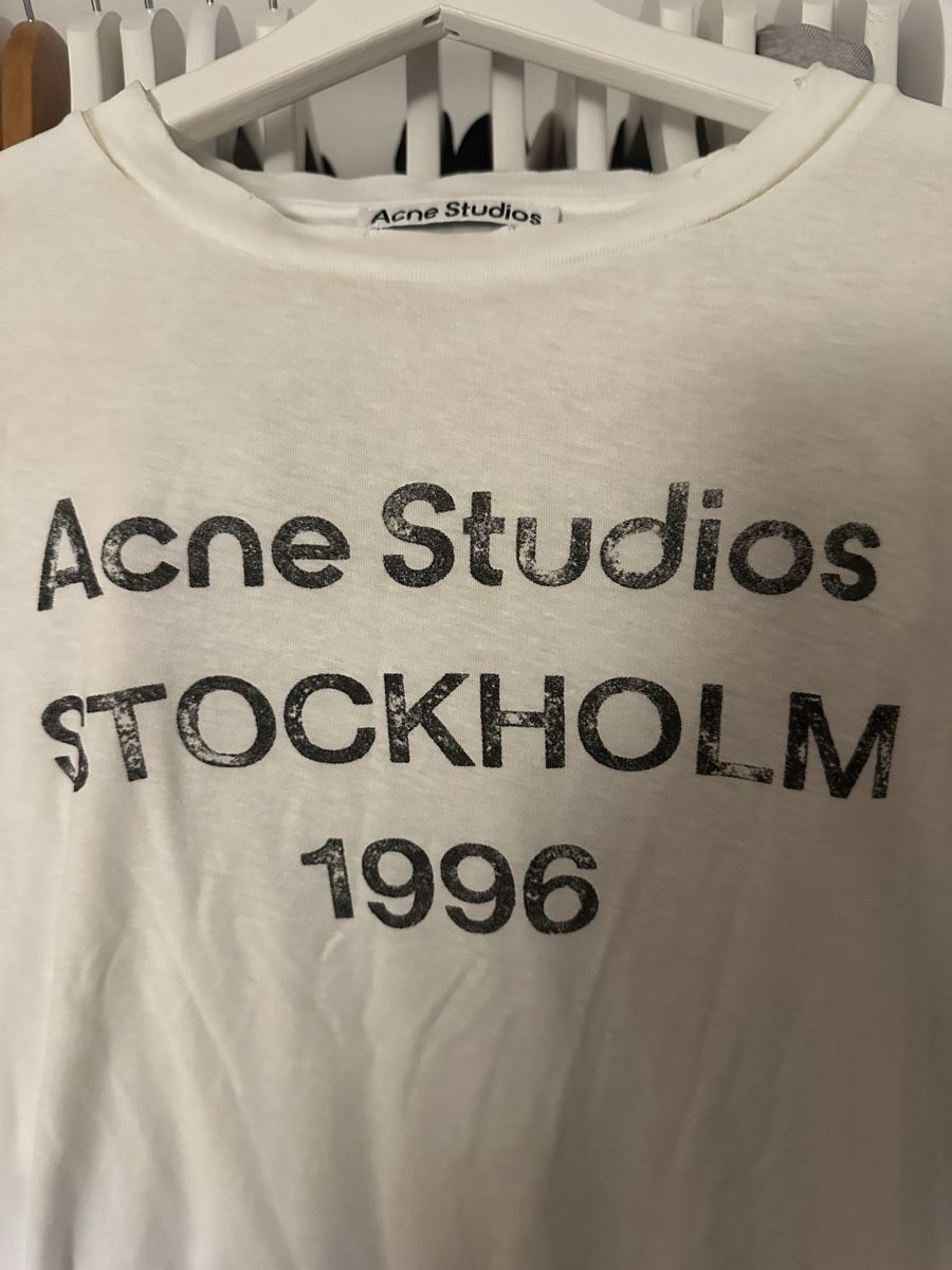 Acne Studios T-shirt: Acne Studios T-Shirt – Usato da Basel venduto da niklastcx 1