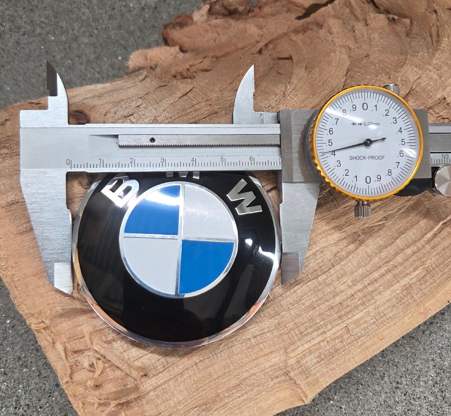 Sticker: BMW Aufkleber Emblem Logo – Nuovo e nell'imballaggio originale da Escholzmatt venduto da Mpowerone 2