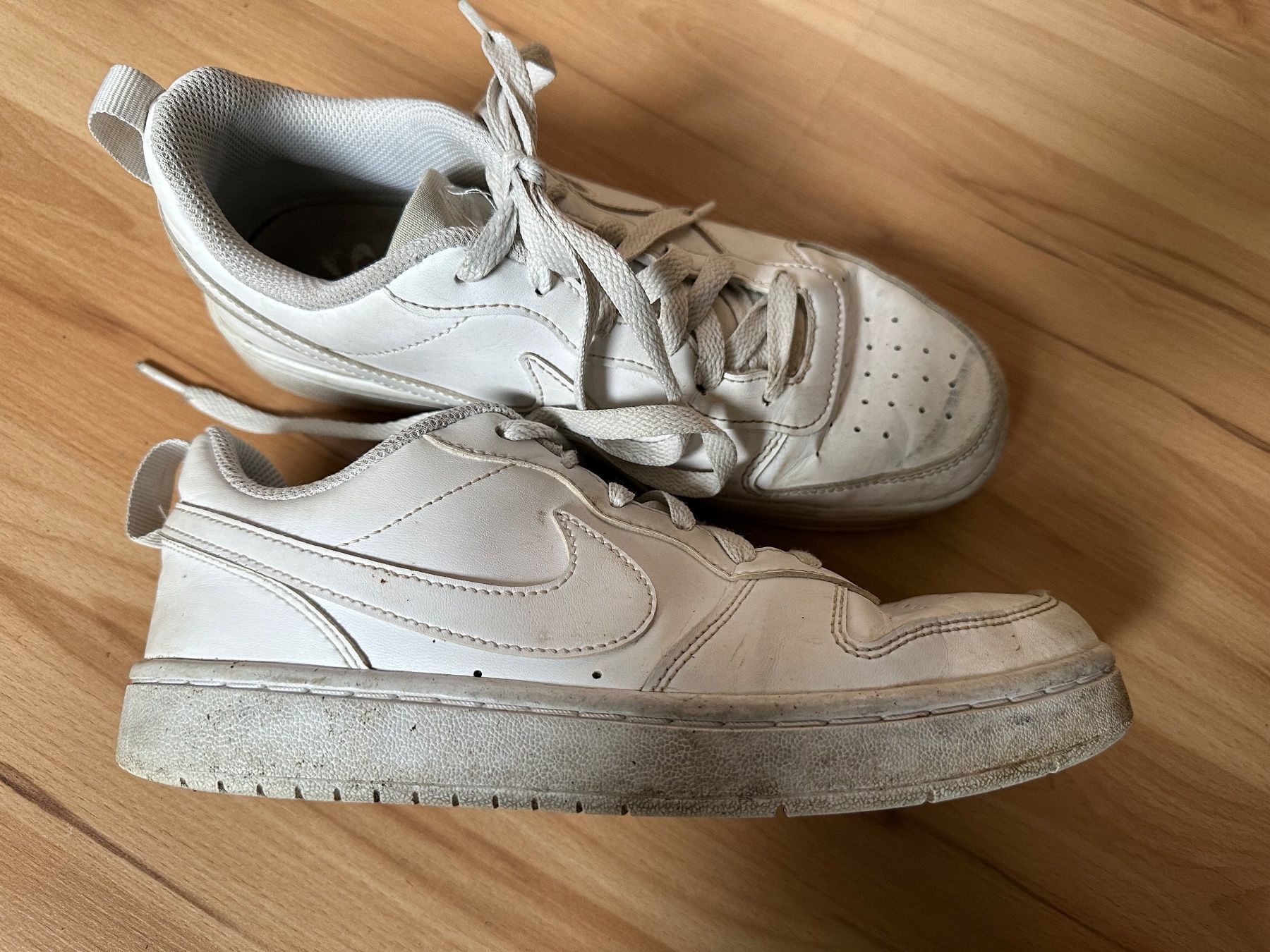 Nike Scarpe da donna: Nike Damen Grösse 38 24cm weiss – Usato da Hausen AG venduto da dege02 1