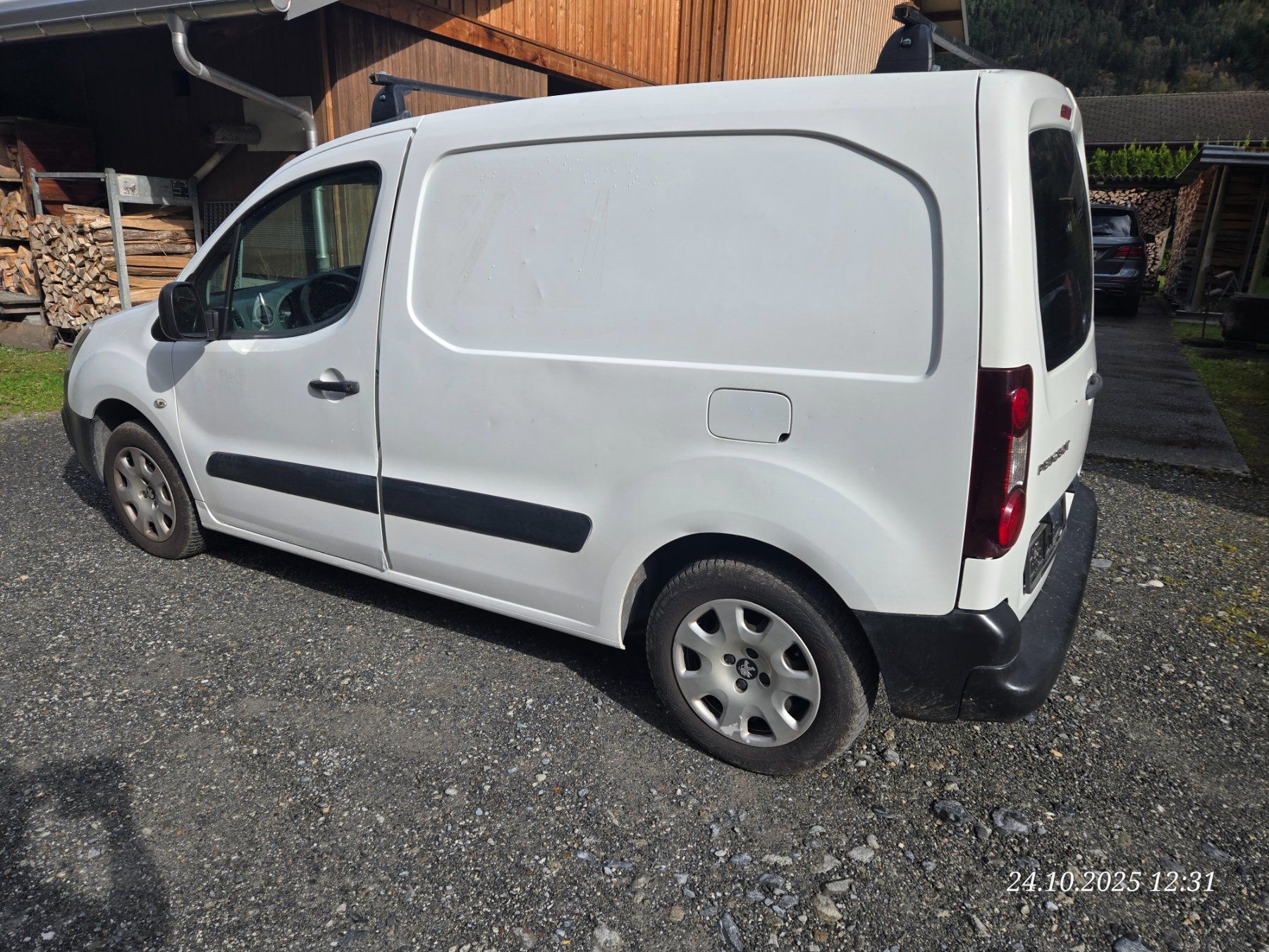 Peugeot Nutzfahrzeuge: Peugeot Partner 1.6 i VTi – Gebraucht aus Erstfeld von Gina033 2