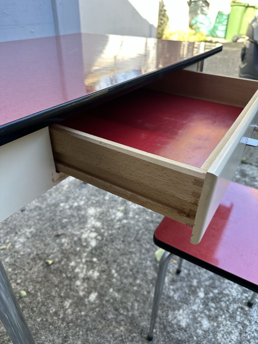 Tavoli: Küchentisch Esstisch Basteltisch mit Hocker – Usato da Villmergen venduto da Bezdupe 4