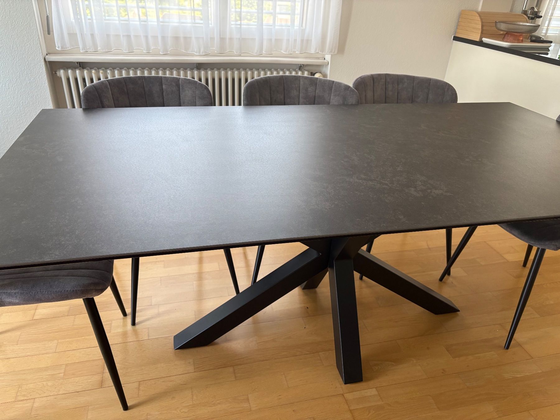 Tables: Esstisch inkl. Stühle – D'occasion à Frauenfeld par efe_yjr7 2