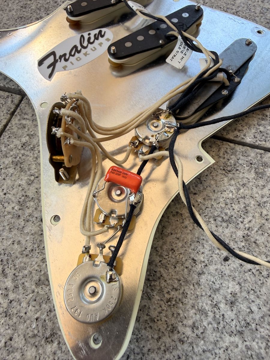 Strumenti musicali: Fender Stratocaster Pickguard Fralin Pickups – Nuovo (secondo la descrizione) da Neuenkirch venduto da Flackmataz 3