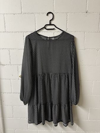 Kleid mit Muster von Zebra, Gr. M