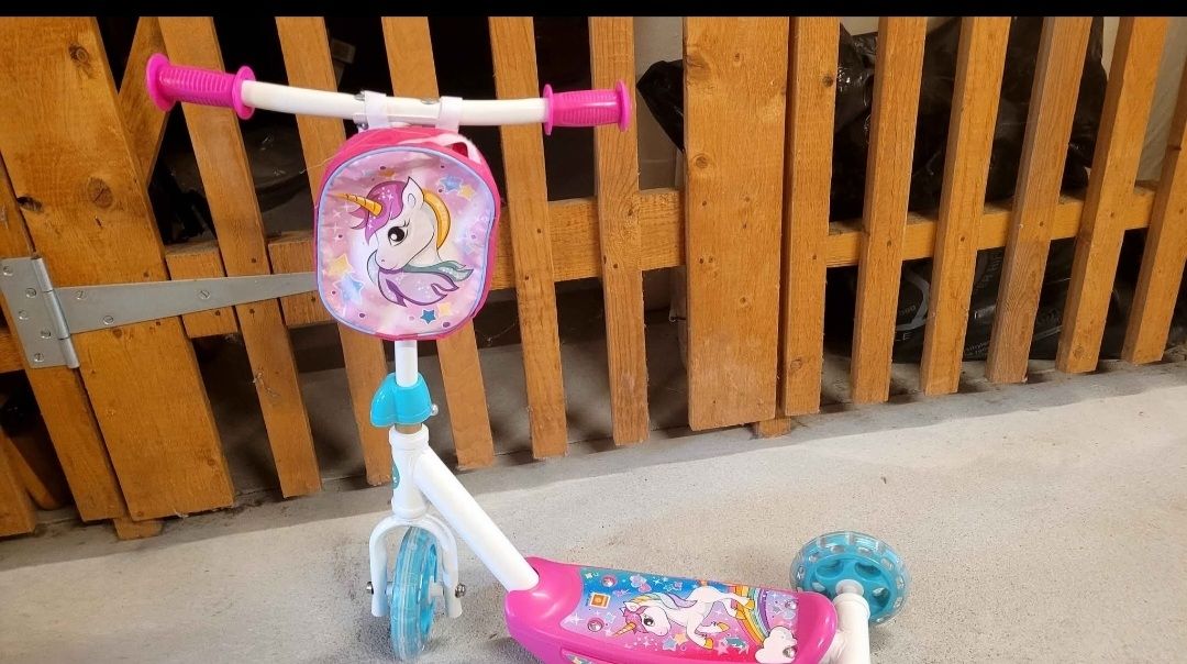 Veicoli per bambini: Kinder Roller mit Einhorn Rucksack - Top Zustand! – Nuovo (secondo la descrizione) da Tann venduto da KLICKPUK