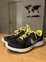 Nike Revolution 3 Laufschuhe EU 39