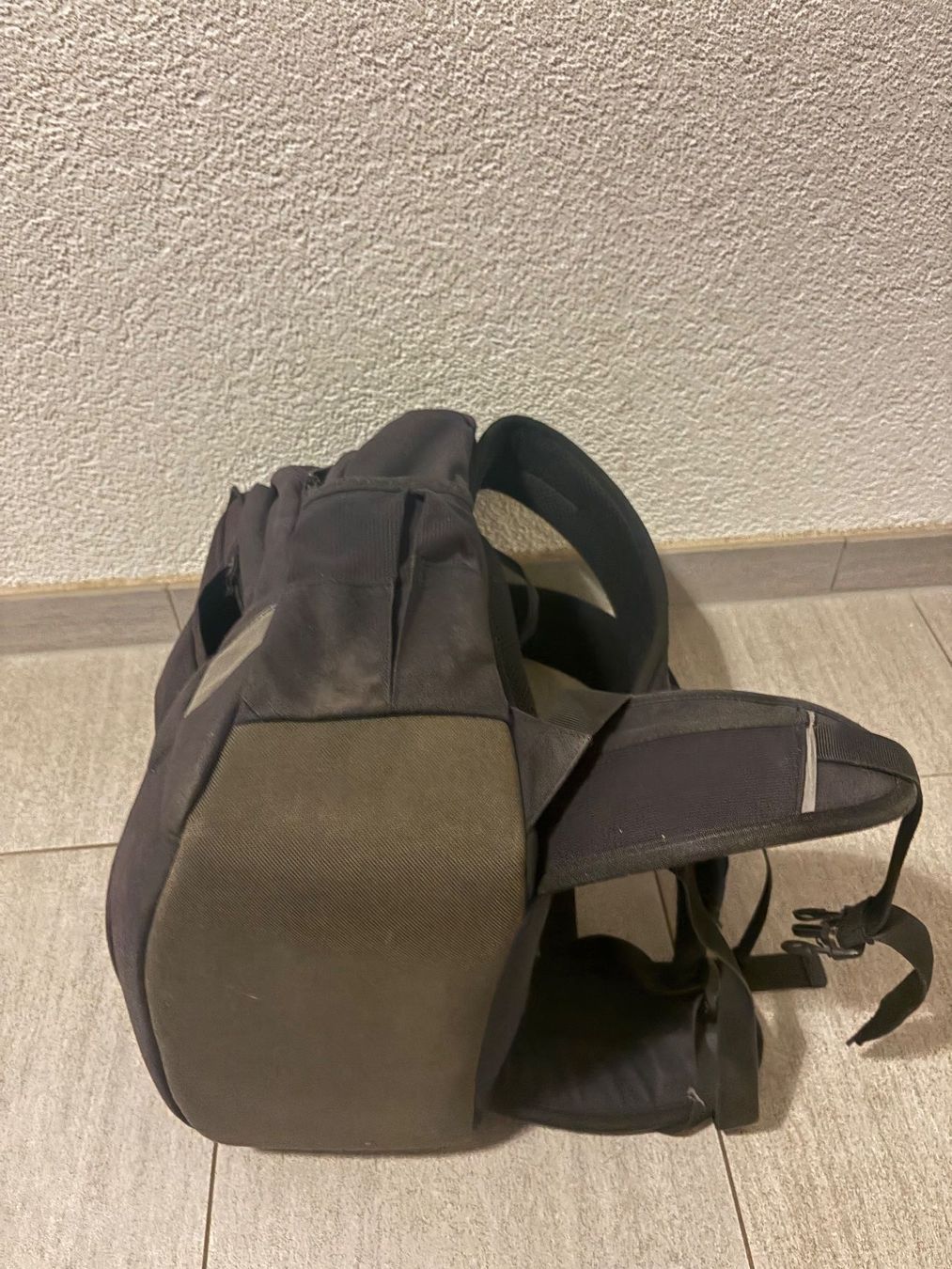 Satch Rucksäcke: Schulrucksack, Satch Air - Blackjack, 26L – Gebraucht aus Bern von Barbarita 4