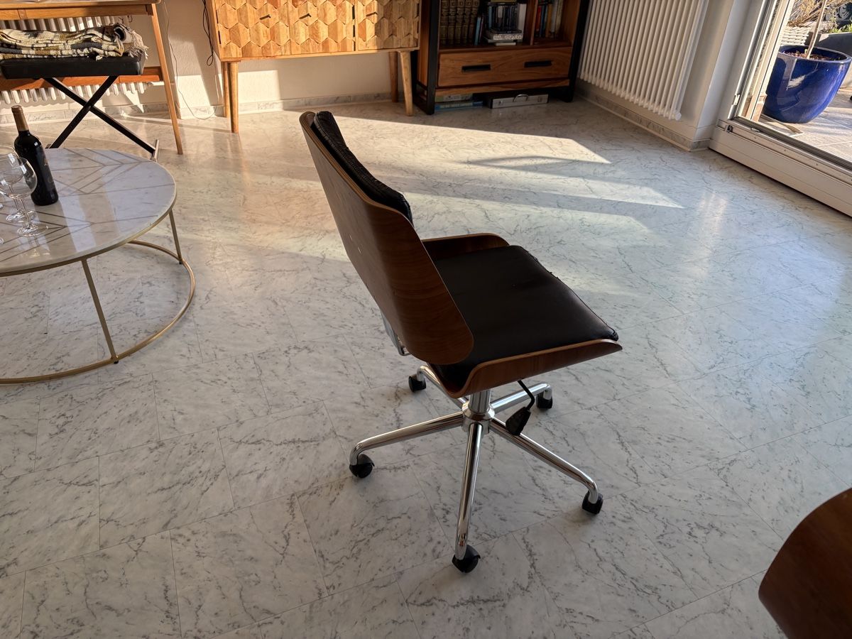 Sedie: Wunderschöner Bürostuhl im Mid-Century-Stil. – Usato da Küsnacht ZH venduto da StuartJohnston 5