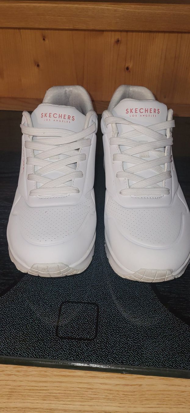 Skechers Damenschuhe: Skechers Sneaker – Gebraucht aus Bad Zurzach von Lenny2817 1