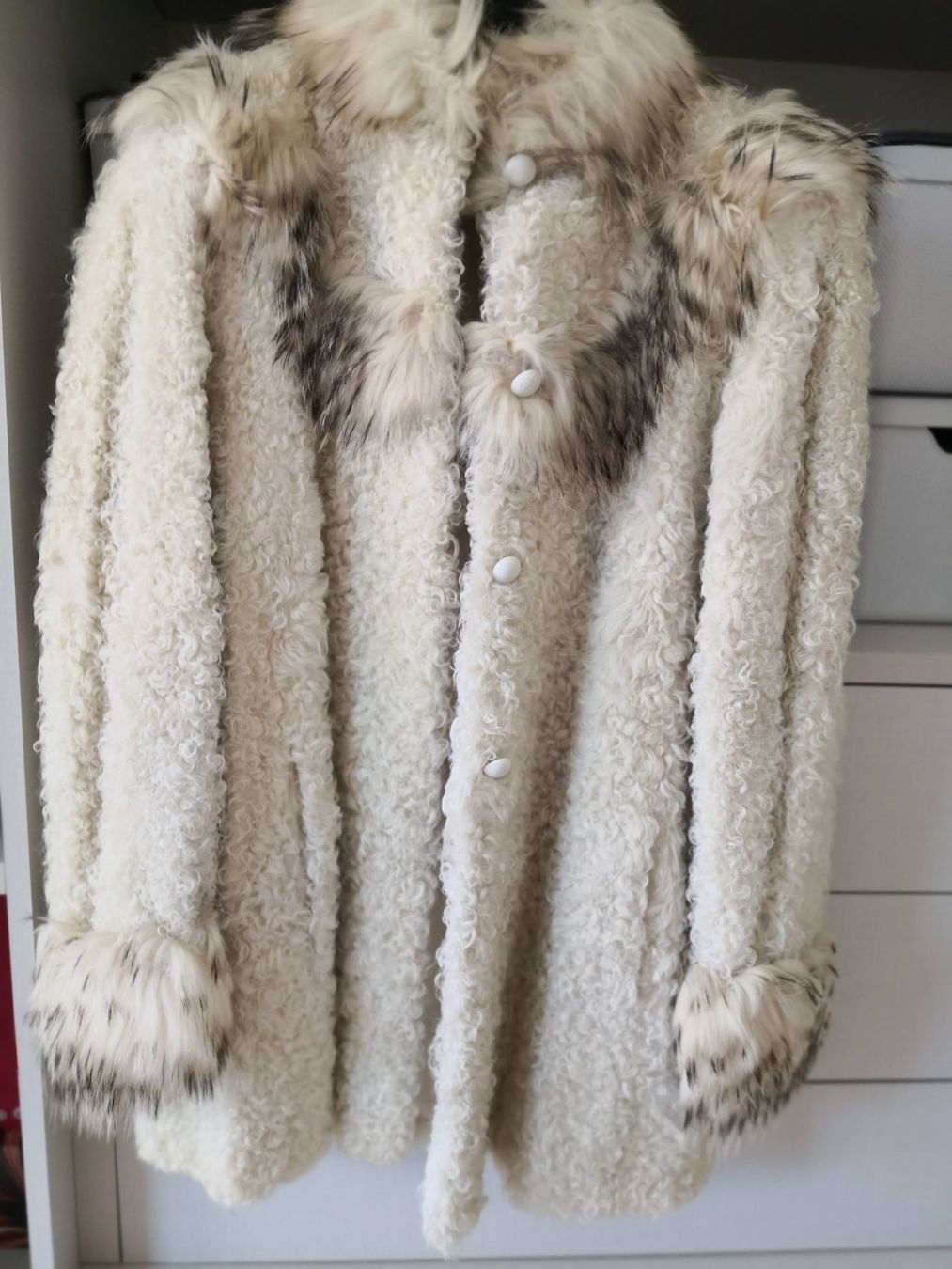Saint Laurent Jacken: YSL – Pelzjacke – Neu (gemäss Beschreibung) aus Rancate von Solo_cose_belle 7