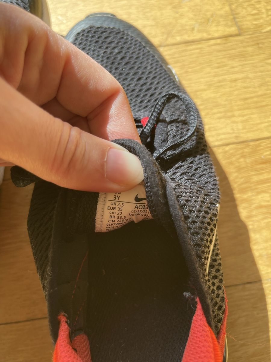 Nike Scarpe per ragazzi: Nike Air Gr. EUR 35 – Usato da Weinfelden venduto da Dealissima 4