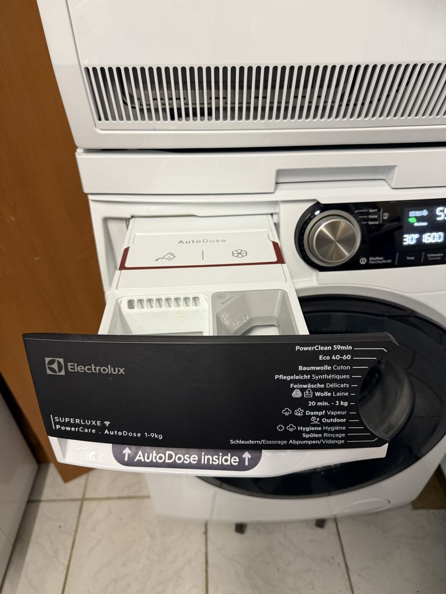 Electrolux Lavatrici: Electrolux Waschturm 9Kg A+++ Bj:2023 – Nuovo (secondo la descrizione) da Kilchberg ZH venduto da Rei_9 7
