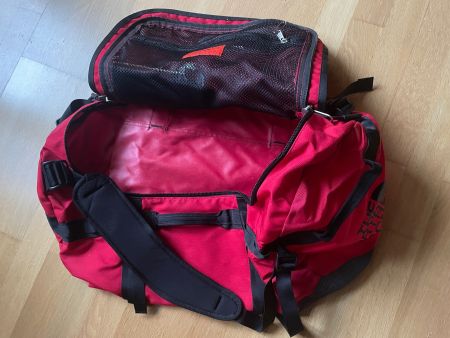 The North Face Base Camp Duffel Bag Reisetasche/Rucksack Rot