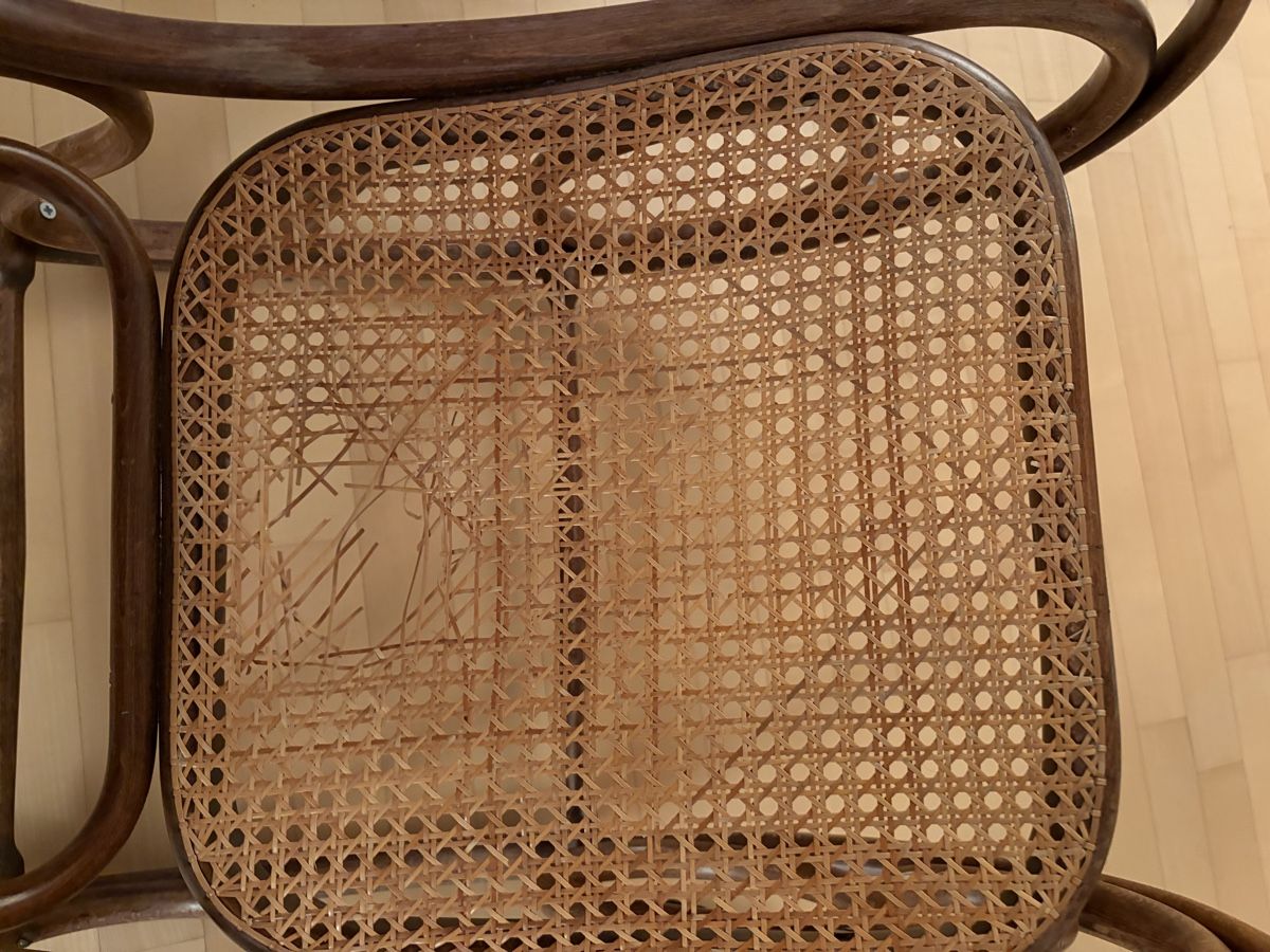 Thonet Poltrone: Thonet Schaukelstuhl – Usato da Zürich venduto da NinosRicardos 2