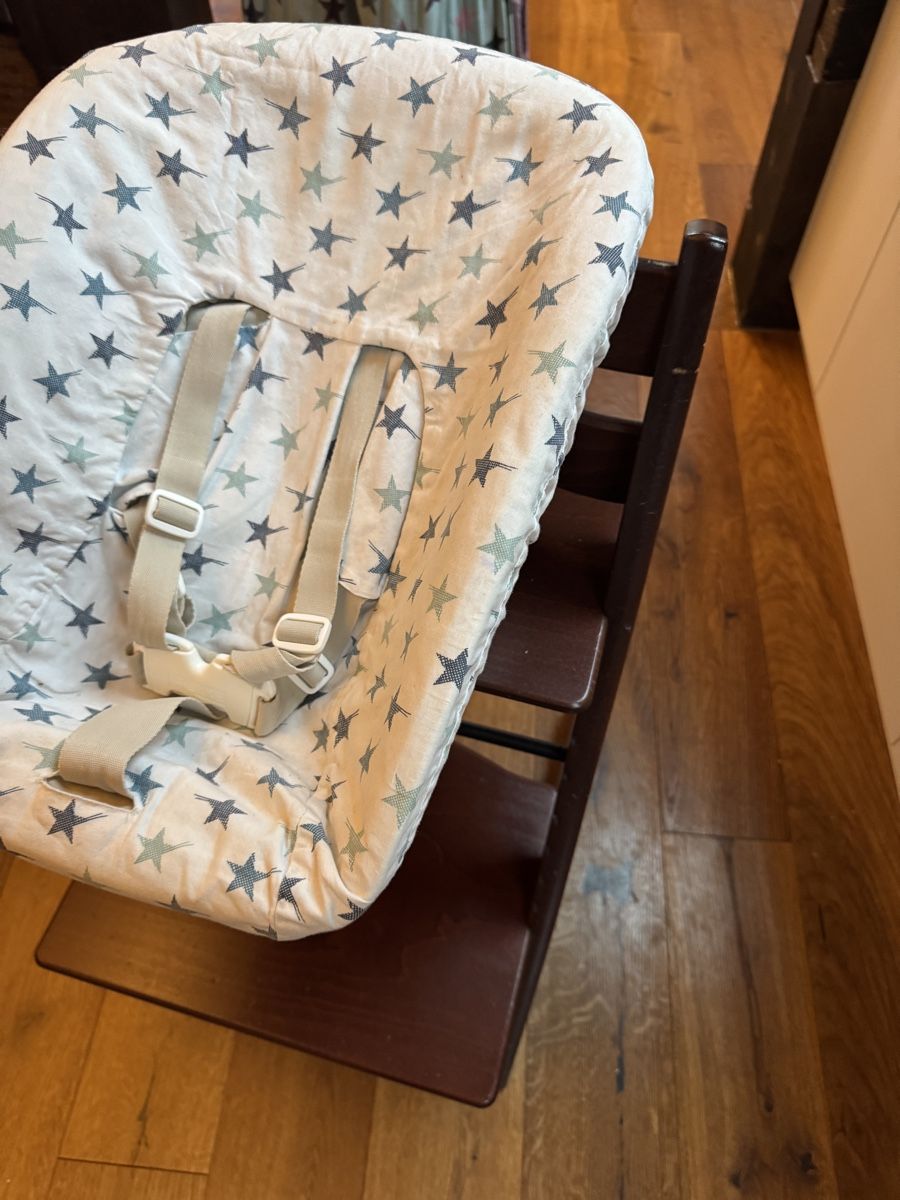 Stokke Chaises hautes: Tripp trapp mit Babyschale – D'occasion à Sempach par Caranedache 2