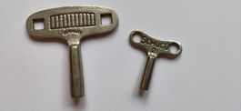 für Blechspielzeug - 1 Schuco Schlüssel Nr. 2 + 1 Schlüssel