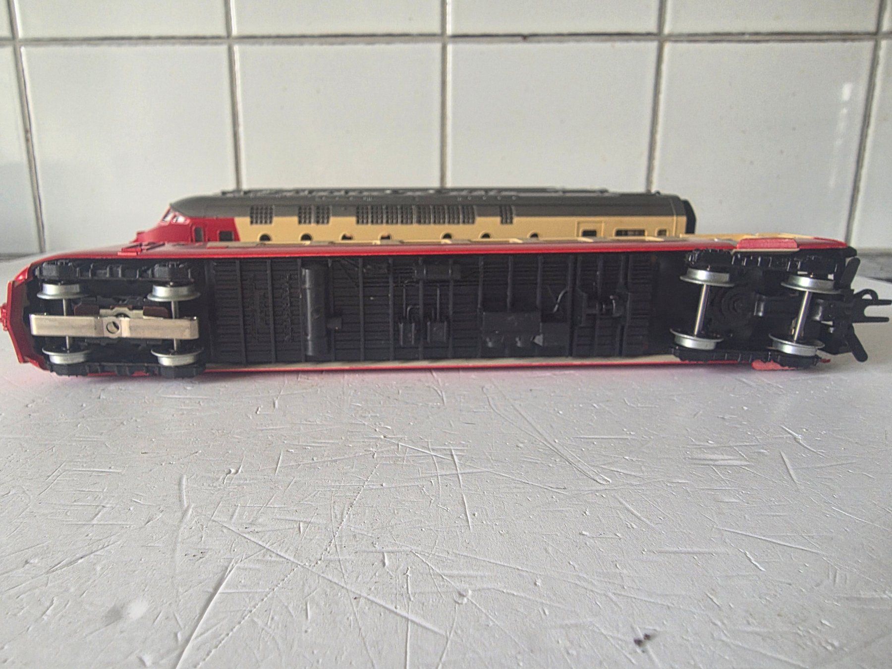 Märklin Modellini di ferrovie: Neuer 4-teiliger SBB TEE, RAm 502 – Nuovo (secondo la descrizione) da Seuzach venduto da Loeckeli01 5