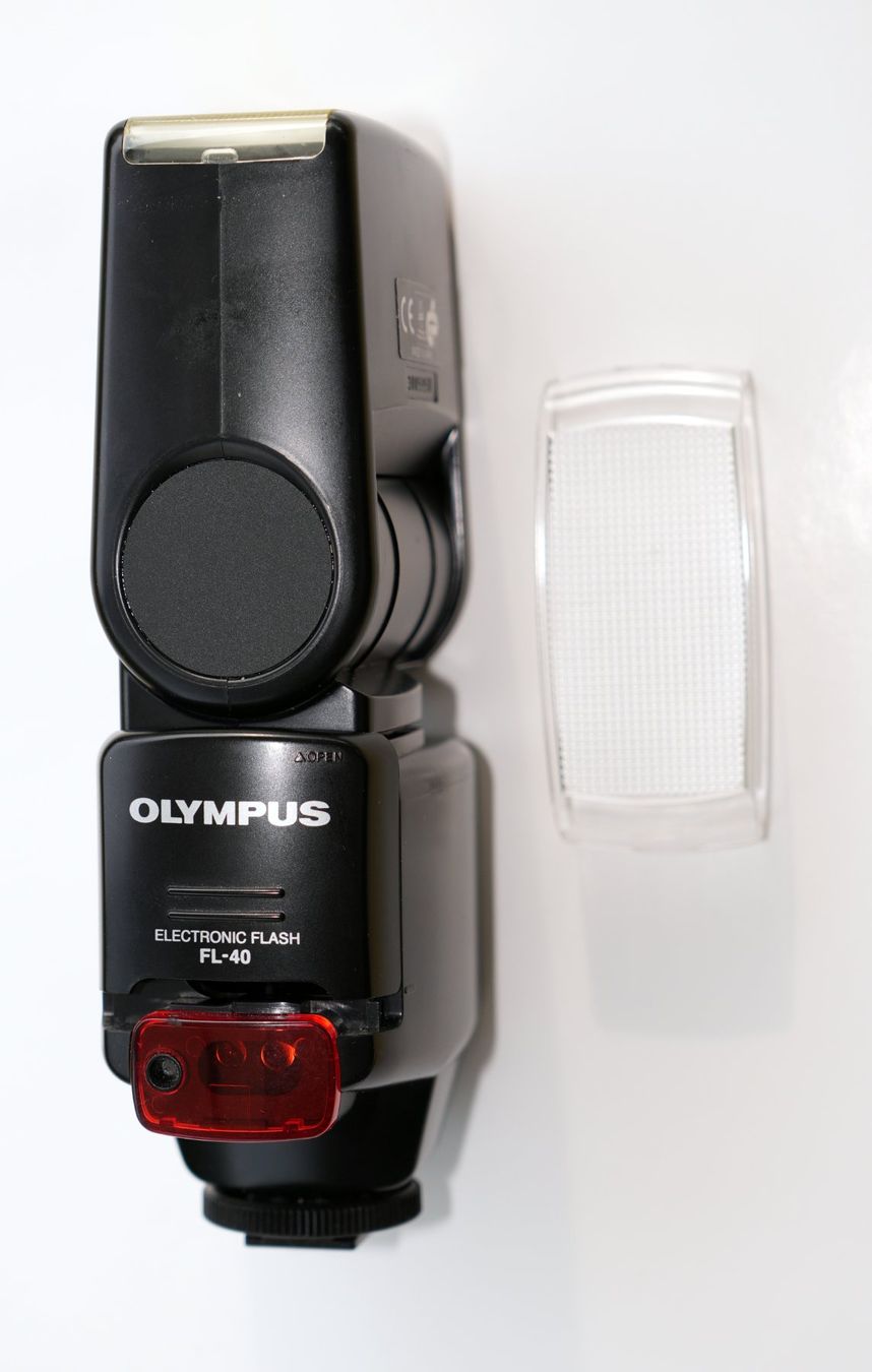 Olympus Flash: Olympus FL-40 Kamerablitzgerät - Top Zustand – Usato da Murten venduto da wilma485 5