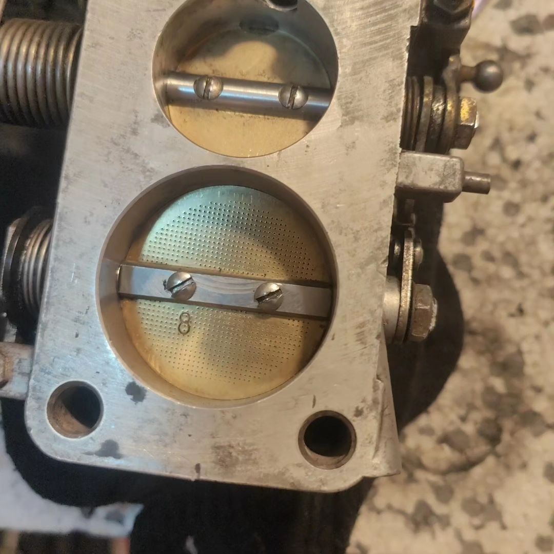 Tutti pezzi di ricambio auto: Drosselklappe Golf 1 GTI EG/DX Motor – Nuovo (secondo la descrizione) da Donzhausen venduto da Joao.santos82 1