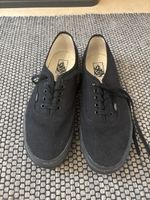 Sneaker Vans Authentic schwarz Farbe gebrauchter Zustand